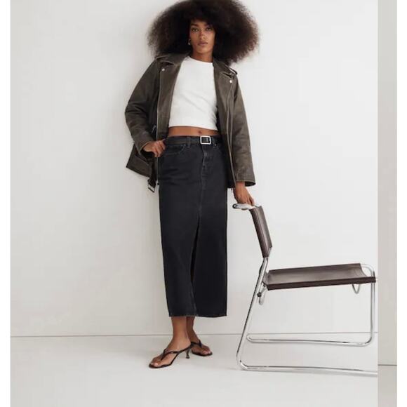 Madewell Dresses & Skirts - Madewell denim slit maxi skirt Size 29